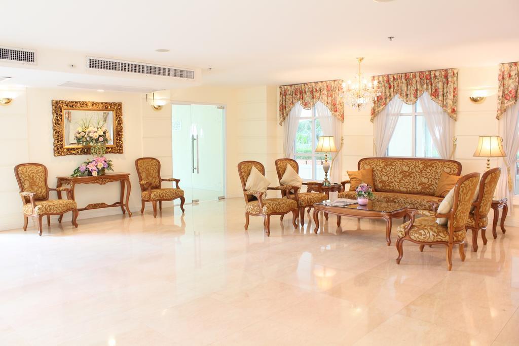 Romance Hotel Bangna Bangkok Exterior photo