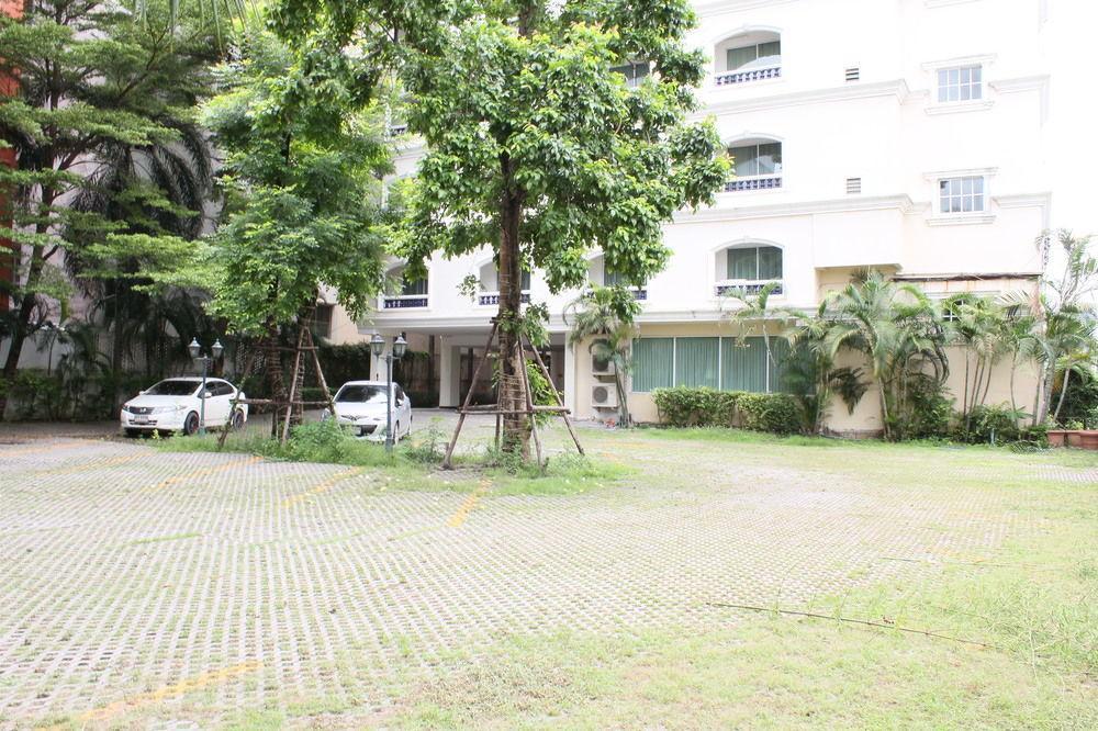 Romance Hotel Bangna Bangkok Exterior photo