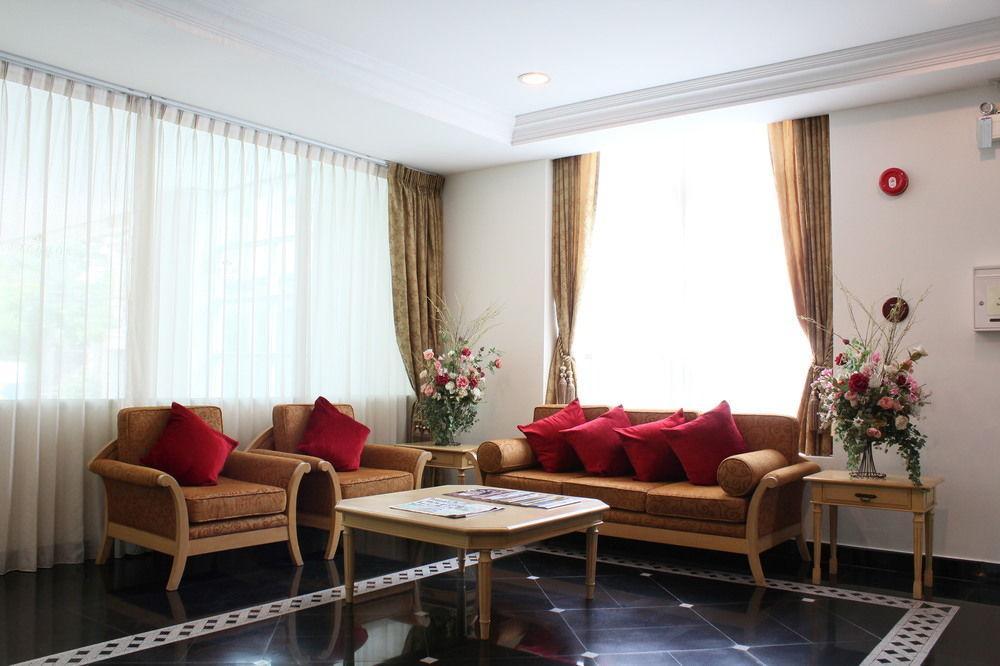 Romance Hotel Bangna Bangkok Exterior photo